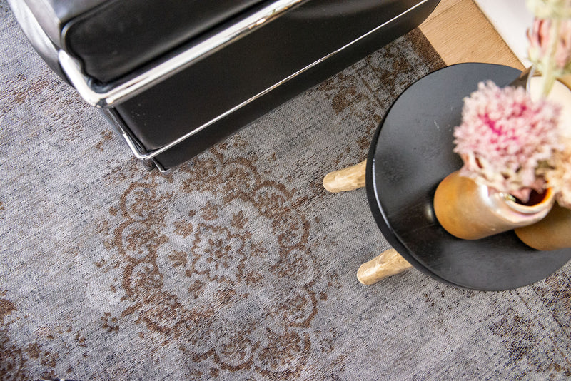 MEDALLION GREY EBONY